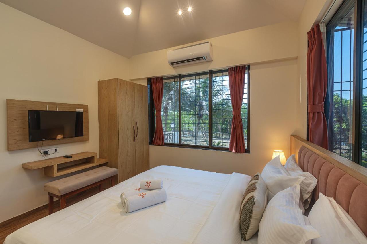 Saffronstays Riverfront Manor, 5-Bdr Pool Villa By Pej River Karjat Bagian luar foto