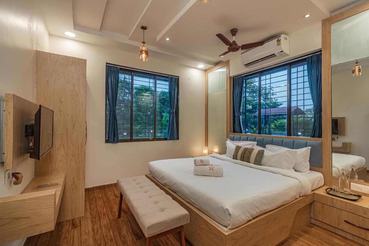 Saffronstays Riverfront Manor, 5-Bdr Pool Villa By Pej River Karjat Bagian luar foto